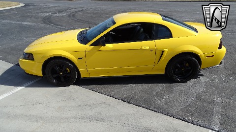 1999 Ford Mustang image 8