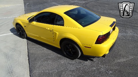 1999 Ford Mustang image 9