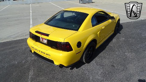 1999 Ford Mustang image 11