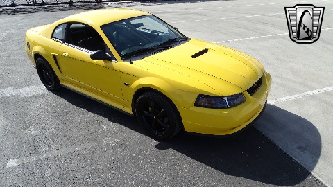 1999 Ford Mustang image 13