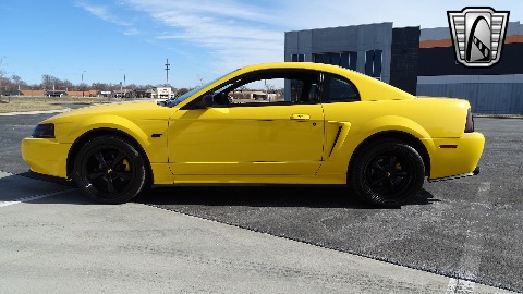 1999 Ford Mustang image 16