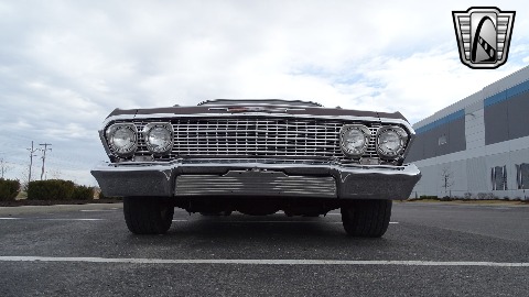 1963 Chevrolet Impala image 22