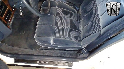 1988 Cadillac Sedan DeVille image 133