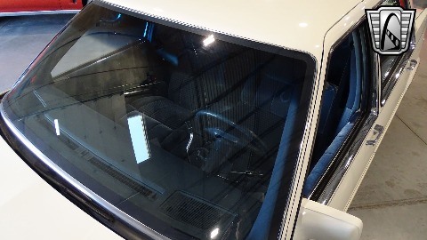 1988 Cadillac Sedan DeVille image 108