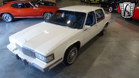 1988 Cadillac Sedan DeVille image 7