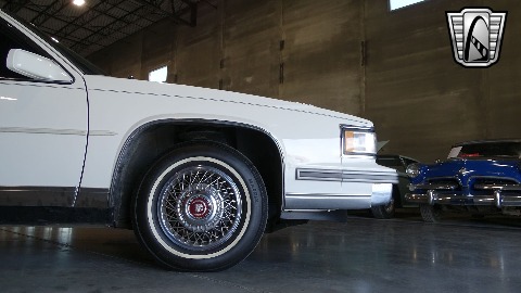 1988 Cadillac Sedan DeVille image 36