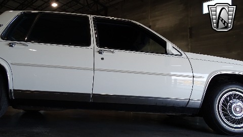 1988 Cadillac Sedan DeVille image 37