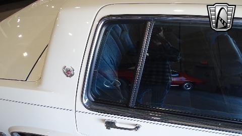 1988 Cadillac Sedan DeVille image 91