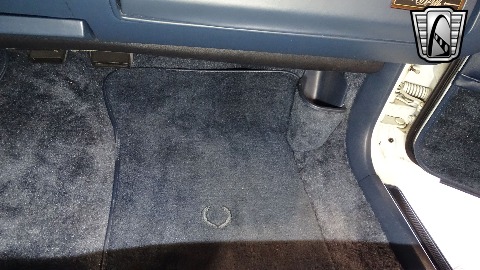 1988 Cadillac Sedan DeVille image 117