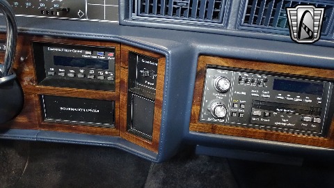 1988 Cadillac Sedan DeVille image 143