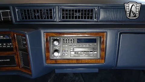 1988 Cadillac Sedan DeVille image 118