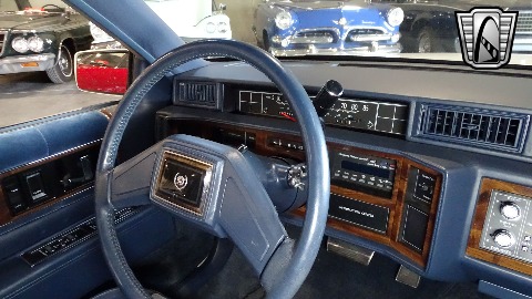 1988 Cadillac Sedan DeVille image 120
