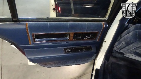 1988 Cadillac Sedan DeVille image 146