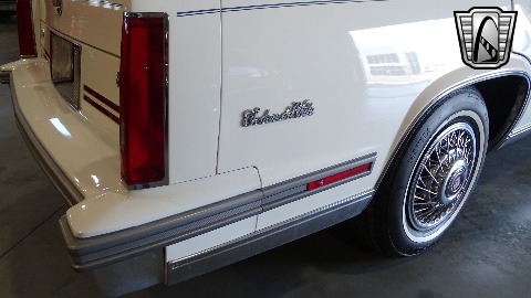 1988 Cadillac Sedan DeVille image 96