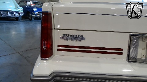 1988 Cadillac Sedan DeVille image 98