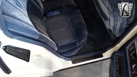 1988 Cadillac Sedan DeVille image 124