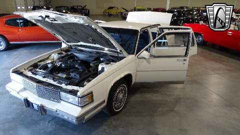 1988 Cadillac Sedan DeVille image 48