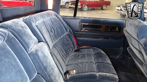 1988 Cadillac Sedan DeVille image 126