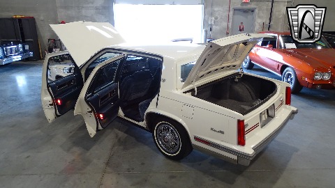 1988 Cadillac Sedan DeVille image 50