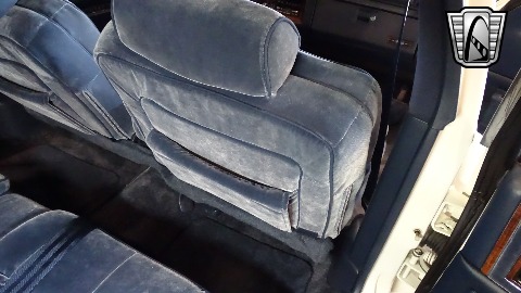 1988 Cadillac Sedan DeVille image 128