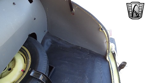 1947 Ford Super Deluxe image 63