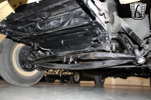 1947 Ford Super Deluxe image 40