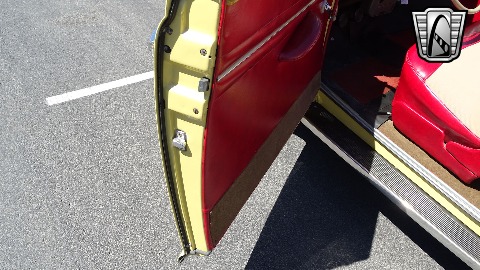 1947 Ford Super Deluxe image 145