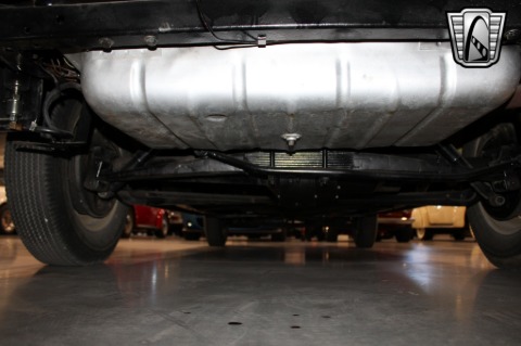 1947 Ford Super Deluxe image 44