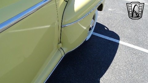 1947 Ford Super Deluxe image 97