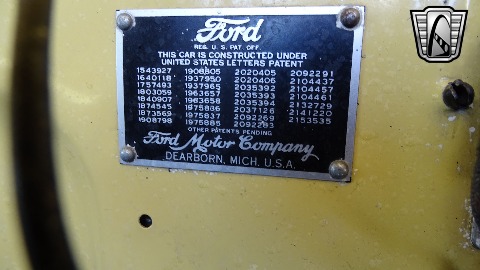 1947 Ford Super Deluxe image 73