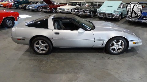 1996 Chevrolet Corvette image 11