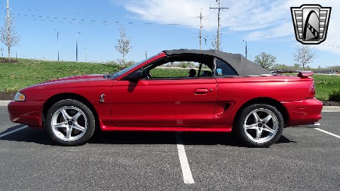 1998 Ford Mustang image 16