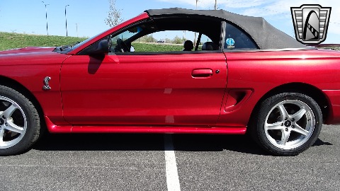 1998 Ford Mustang image 43