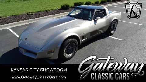 1982 Chevrolet Corvette image 1