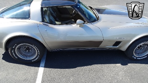 1982 Chevrolet Corvette image 31