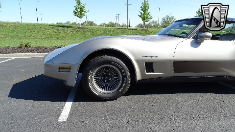 1982 Chevrolet Corvette image 42