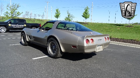 1982 Chevrolet Corvette image 17
