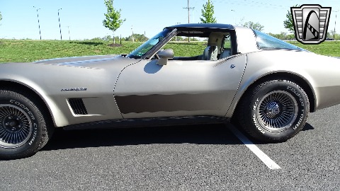 1982 Chevrolet Corvette image 43