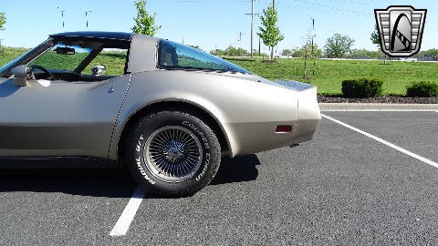 1982 Chevrolet Corvette image 44