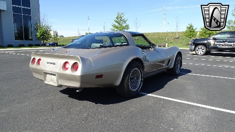 1982 Chevrolet Corvette image 19