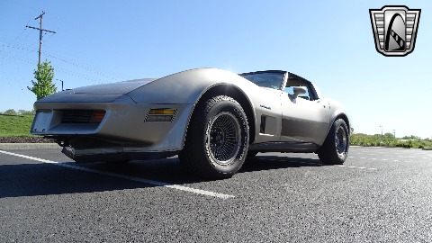 1982 Chevrolet Corvette image 23