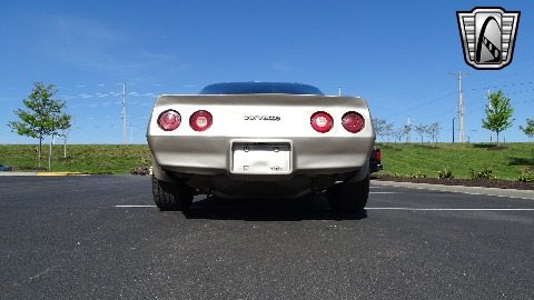 1982 Chevrolet Corvette image 26