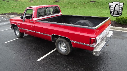 1982 GMC C1500 image 9