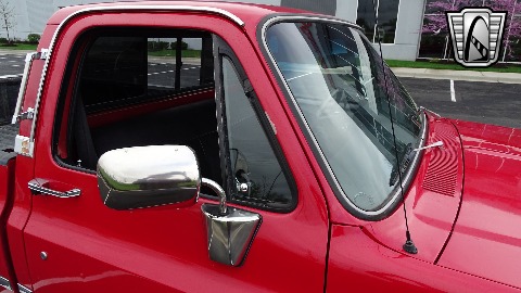 1982 GMC C1500 image 98