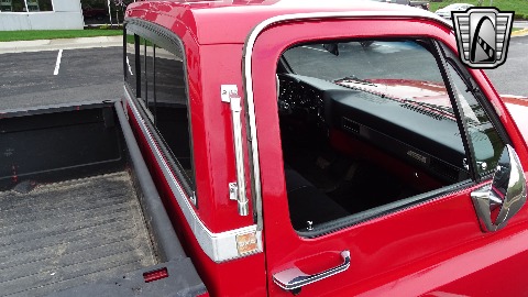 1982 GMC C1500 image 99