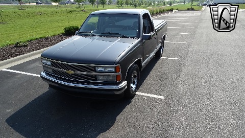 1991 Chevrolet Silverado image 3