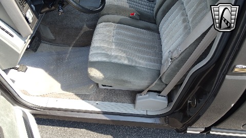 1991 Chevrolet Silverado image 133