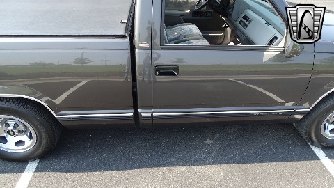 1991 Chevrolet Silverado image 31