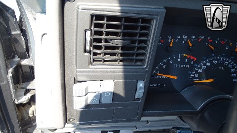 1991 Chevrolet Silverado image 136