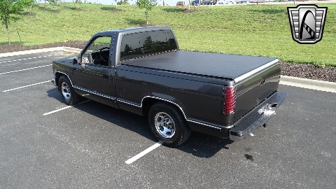 1991 Chevrolet Silverado image 9